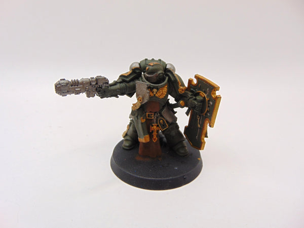 Primaris Lieutenant with Storm Shield