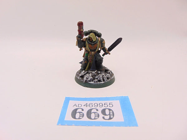 Primaris Lieutenant Zakariah