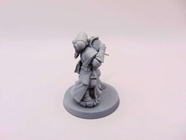 Primaris Librarian in Phobos Armour