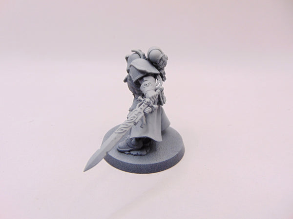 Primaris Librarian in Phobos Armour