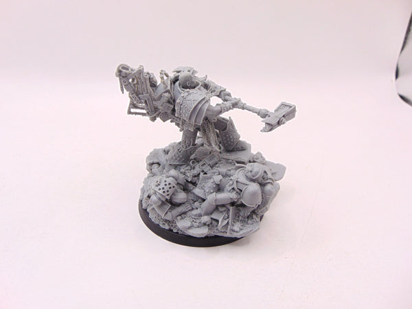 Ferrus Manus, Primarch of the Iron Hands Legion