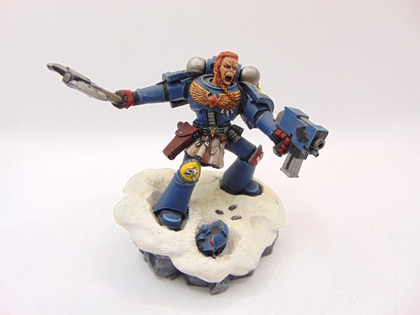 Collector's Series Space Wolf Marine (FWC004)