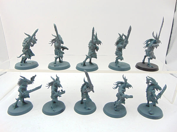 Tzaangor with Chainswords