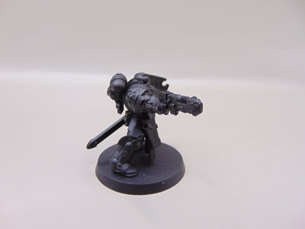 Primaris Lieutenant with Storm Shield