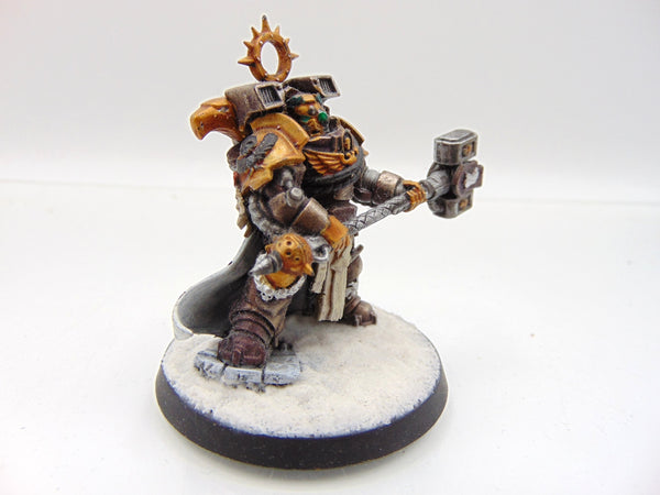 Primaris Captain in Gravis Armour Conversion