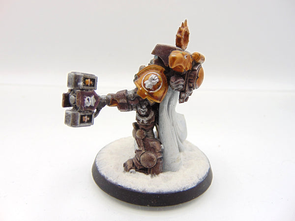 Primaris Captain in Gravis Armour Conversion