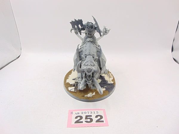 Maw-grunta Gouger