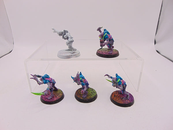 Acolyte Hybrids