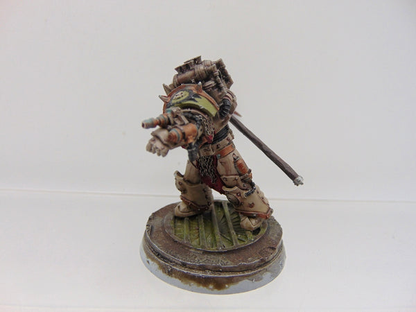 Calas Typhon