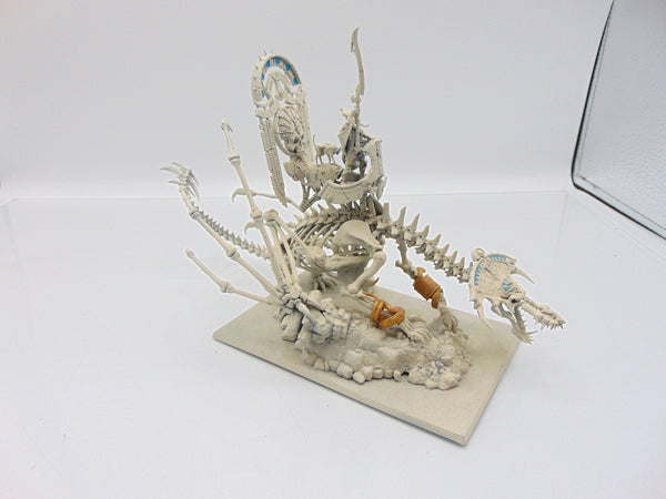 Tomb King on Necrolith Bone Dragon