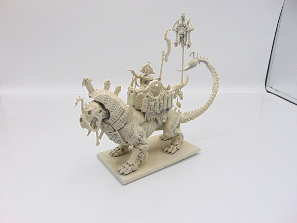 Tomb King on Khemrian Warsphinx