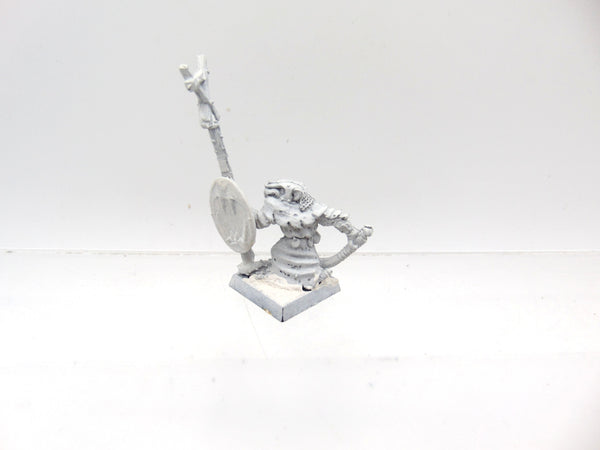 Skaven Standard Bearer