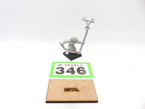 Skaven Standard Bearer