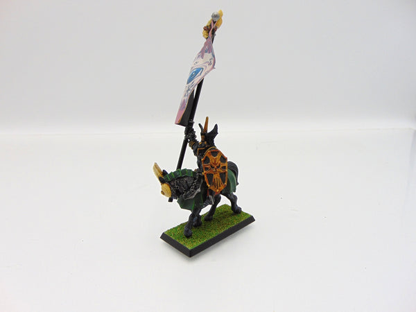 Chaos Knight Standard Bearer Conversion