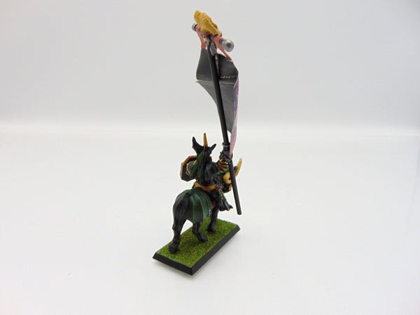 Chaos Knight Standard Bearer Conversion