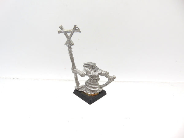 Skaven Standard Bearer