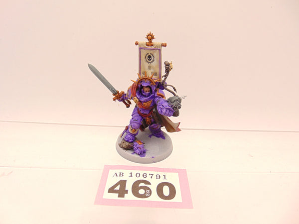 Primaris Captain in Gravis Armour