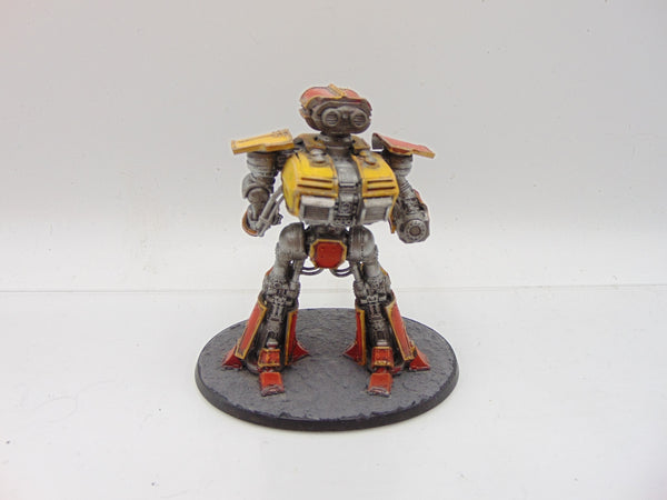 Legions Imperialis: Reaver Battle Titan with Power Fist and Laser Blaster