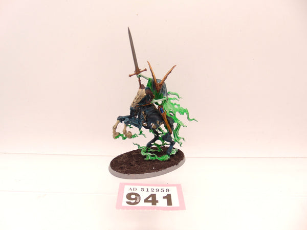 Knight of Shrouds on Ethereal Steed