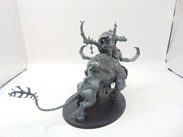 Huskard / Hunter on Stonehorn