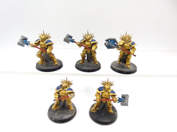Retributors