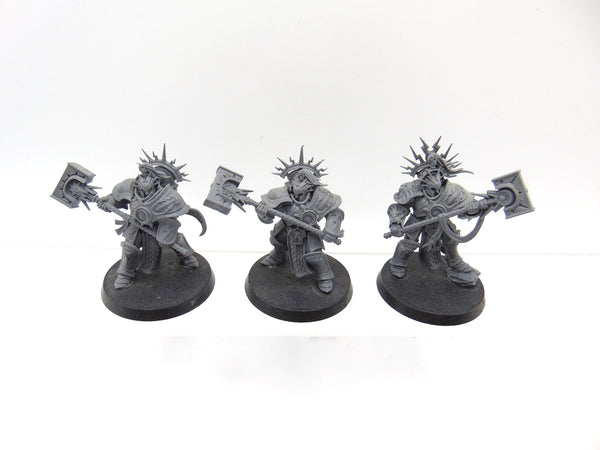 Retributors