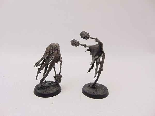 Chainghasts