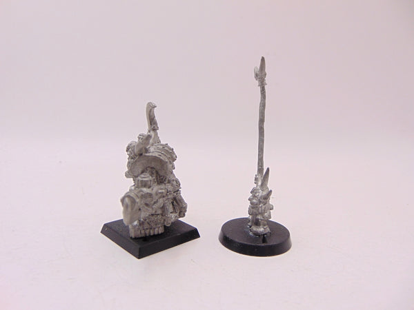 Ghazghkull Thraka & Makari
