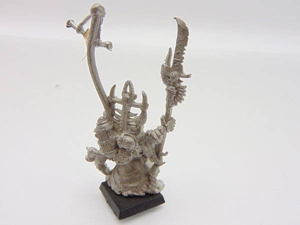 Ikit Claw