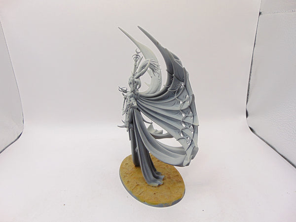 Synessa, the Voice of Slaanesh