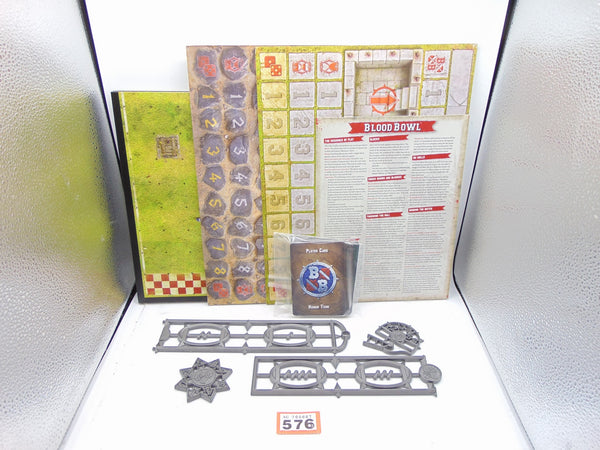 Blood Bowl  Pitch Dugouts and Templates