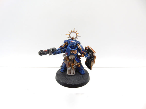 Primaris Lieutenant with Storm Shield
