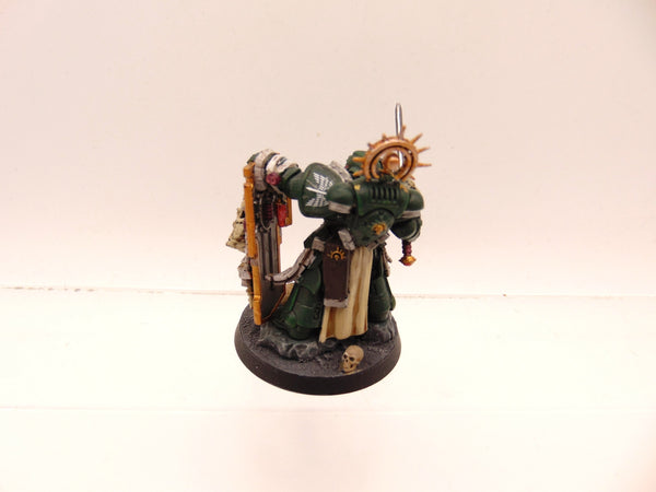 Primaris Captain with Relic Shield