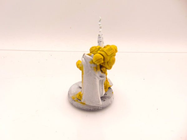 Primaris Captain in Gravis Armour