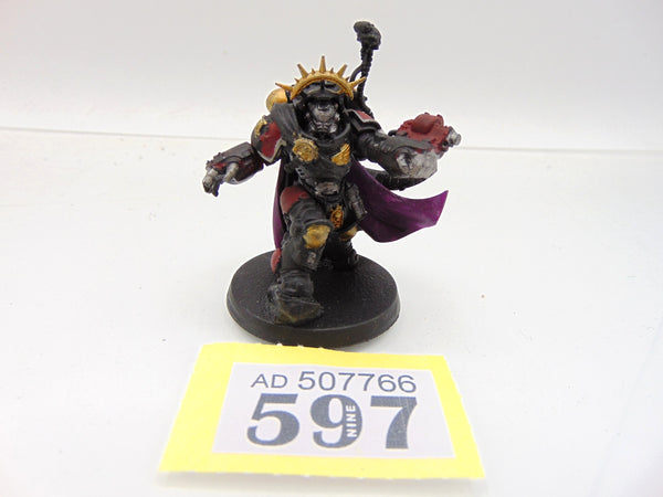 Primaris Captain in Gravis Armour