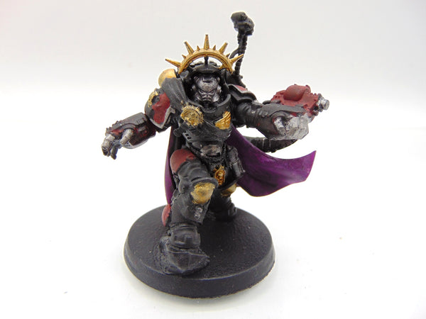 Primaris Captain in Gravis Armour