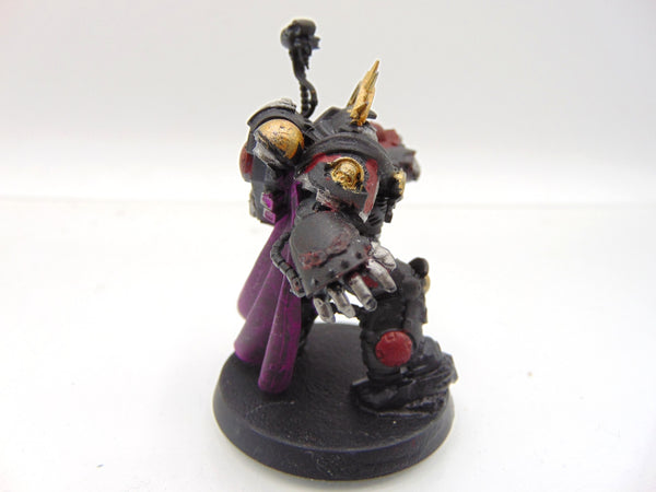 Primaris Captain in Gravis Armour
