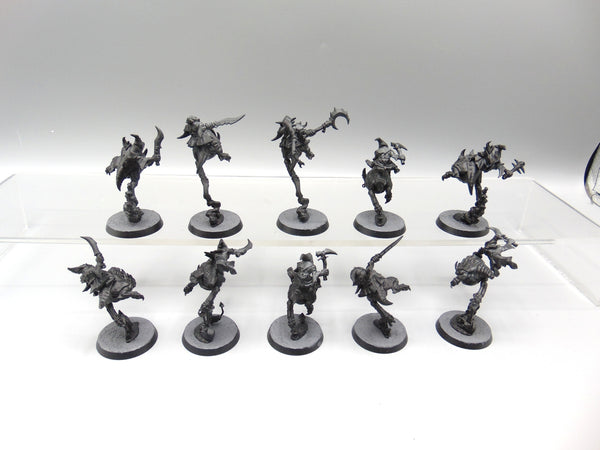 Squig Hoppers