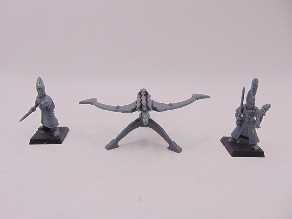 Eagle-claw Bolt Thrower