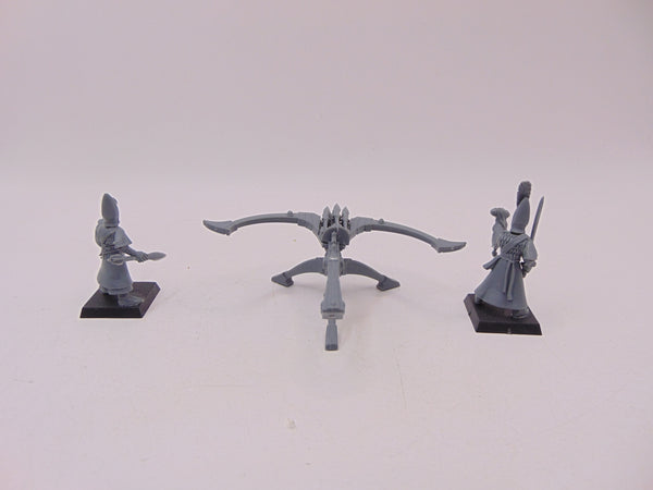 Eagle-claw Bolt Thrower