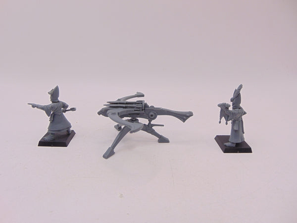 Eagle-claw Bolt Thrower