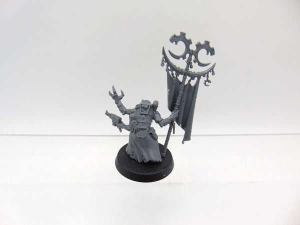 Acolyte Iconward