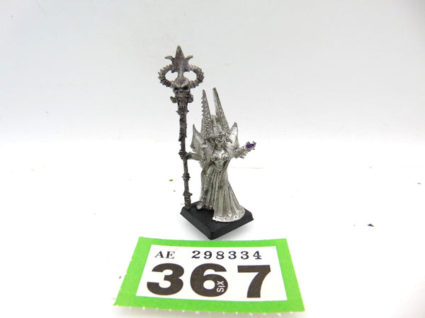 Dark Elf Sorceress / Morathi