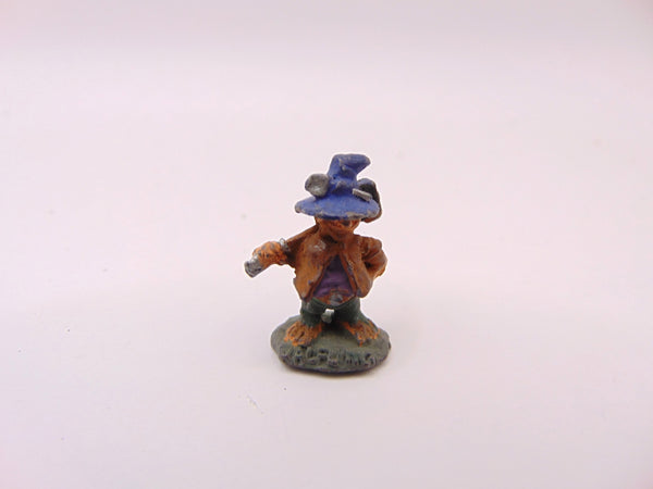 C11 Halfling with Hammer