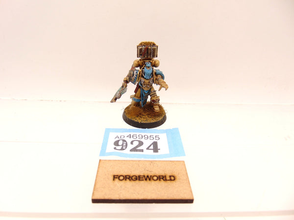 Severin Loth, Red Scorpions Chief Librarian