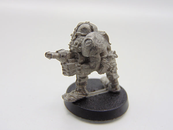 RTB02 Space Ork Raider Boy with Bolta