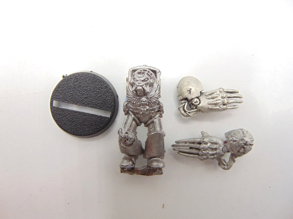 Terminator Lightning Claws