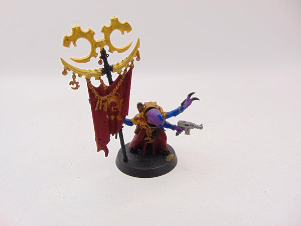 Acolyte Iconward