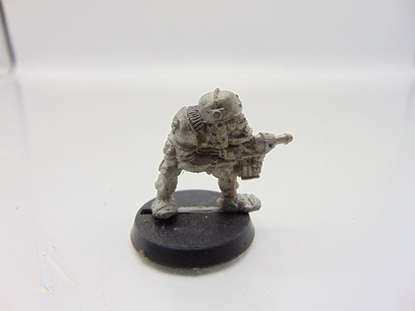 RTB02 Space Ork Raider Boy with Bolta