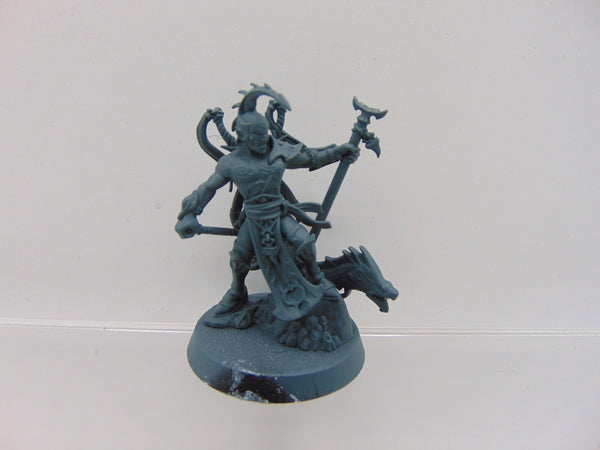 Akhelian Thrallmaster
